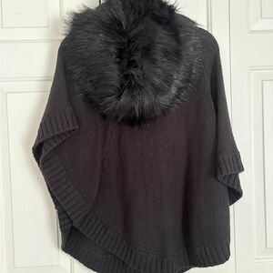 Michael Kors Elegant Black Faux Fur Trimmed Sweater cape size small